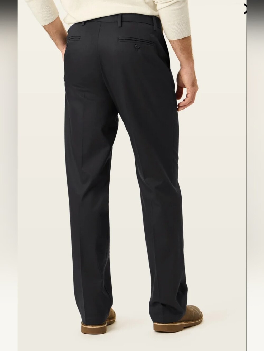 Dockers signature Black khaki Pants, classic fit, shirt gripper 34x32